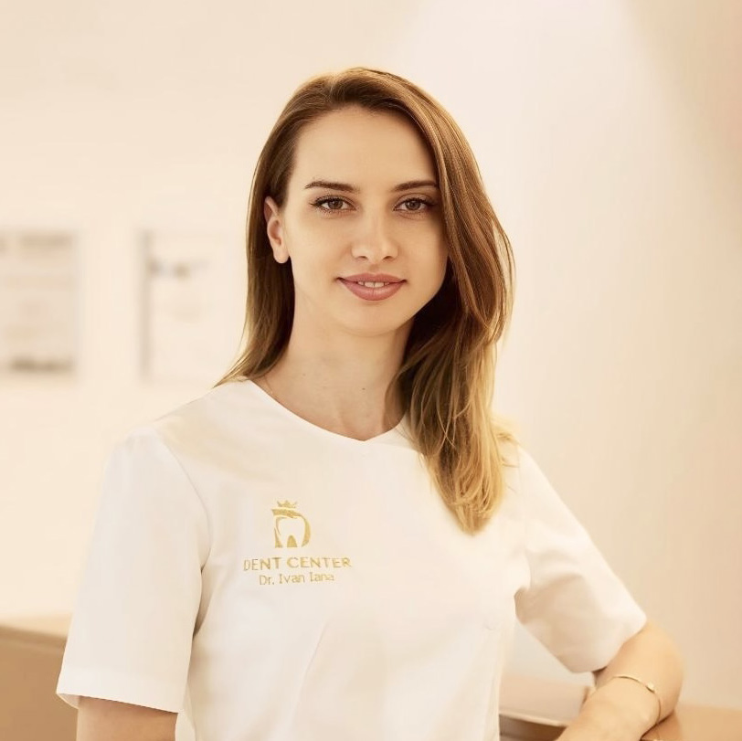 Dr. Iana IVAN - Medic specialist protetică dentară